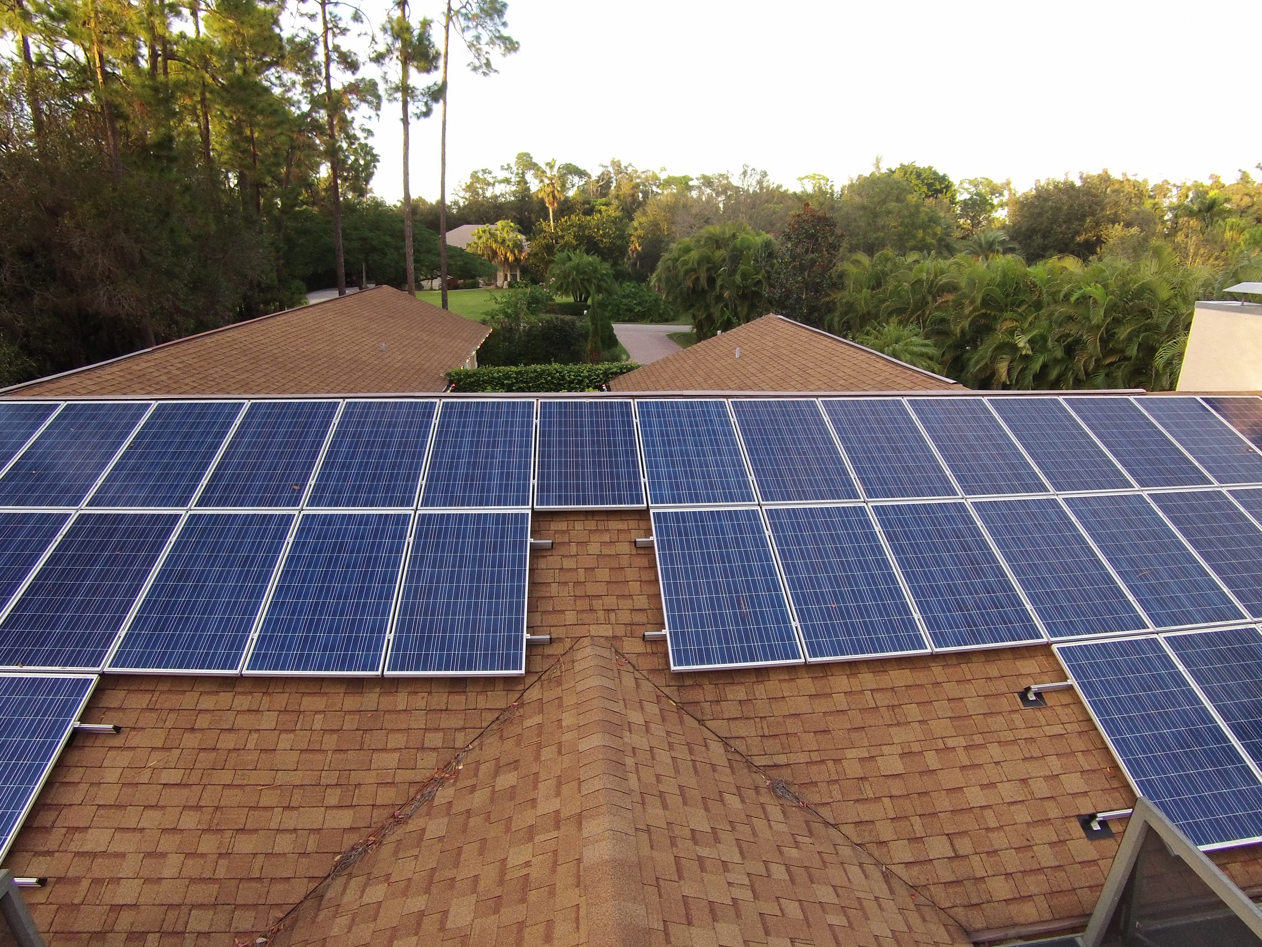 Cost Of Putting In Solar Panels - Calculate With 3 Most Important Factors